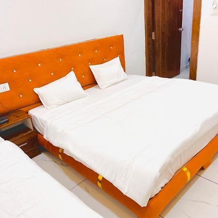 Hotel Shree Kedar Palace 乌贾因 外观 照片