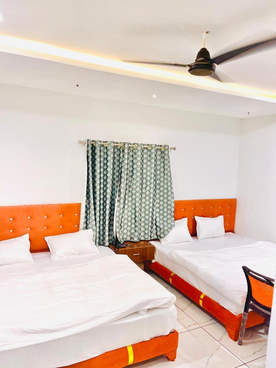 Hotel Shree Kedar Palace 乌贾因 外观 照片